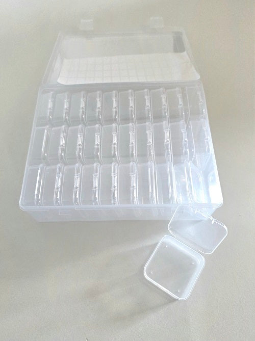 Steinchen-Box mit 30 flachen Aufbewarungsdosen